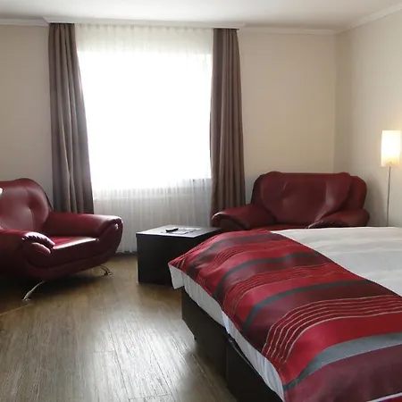 Hotel Rhoener Land Garni -