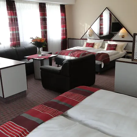 Rhoener Land Garni - Hotel Oberthulba