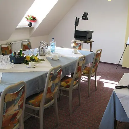 Hotel Rhoener Land Garni -