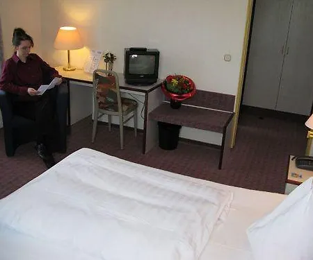 Rhoener Land Garni - Hotel 4*