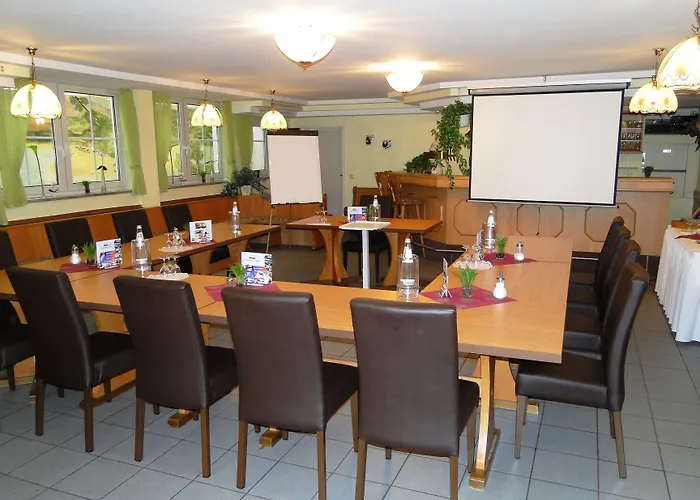 Rhoener Land Garni - 4*