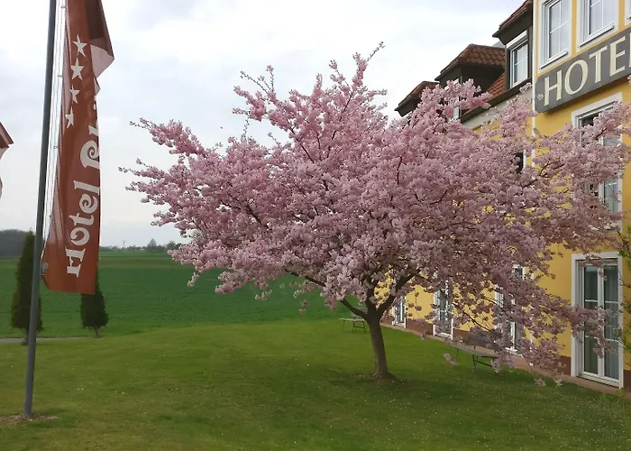 Rhoener Land Garni - מלון 4*