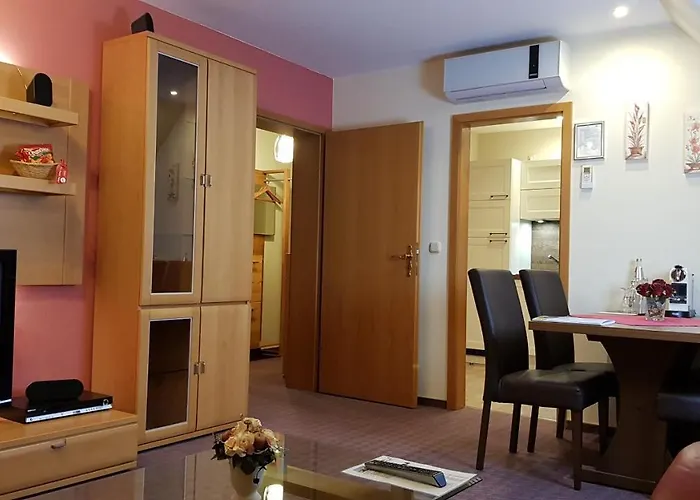 Rhoener Land Garni - 4*