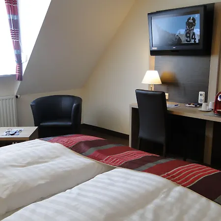 Rhoener Land Garni - 酒店