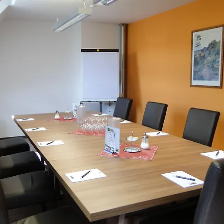 酒店 Rhoener Land Garni -