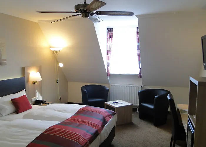 Rhoener Land Garni - Otel 4*