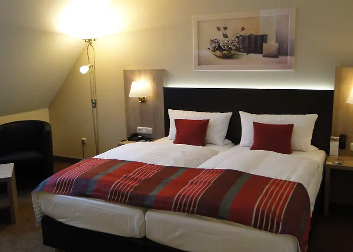 Rhoener Land Garni - Otel 4*